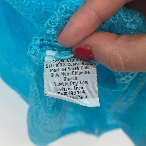 Johnny Was NYX Button Down Embroidered Eyelet Shirt Light Blue Size Medium - Picture 8 of 12